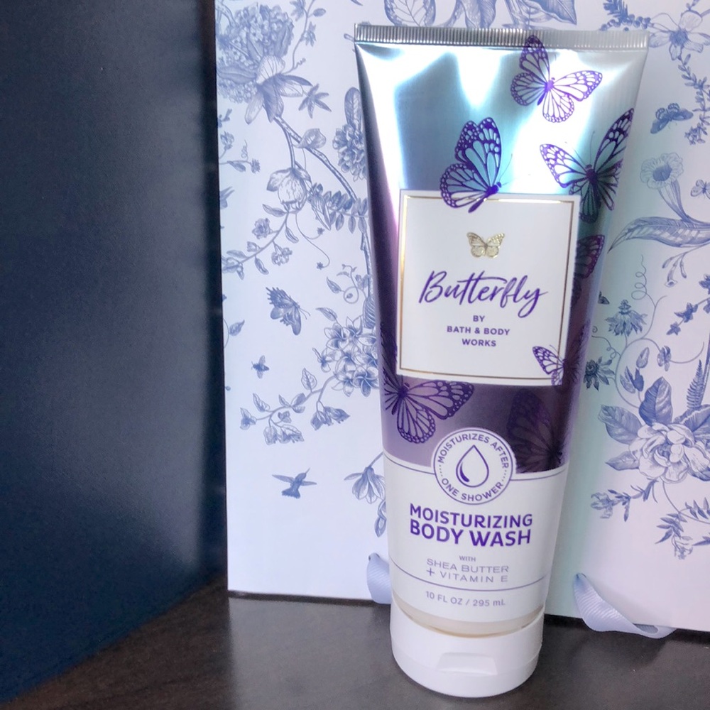 Body Wash B&BW Butterfly Brand New. 10 FL oz/ 295 mL.